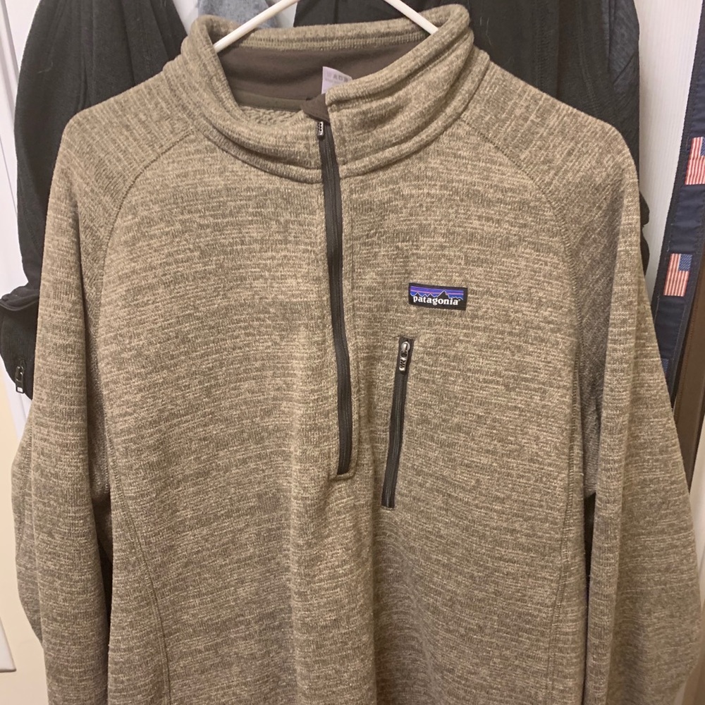 Men’s Patagonia pullover